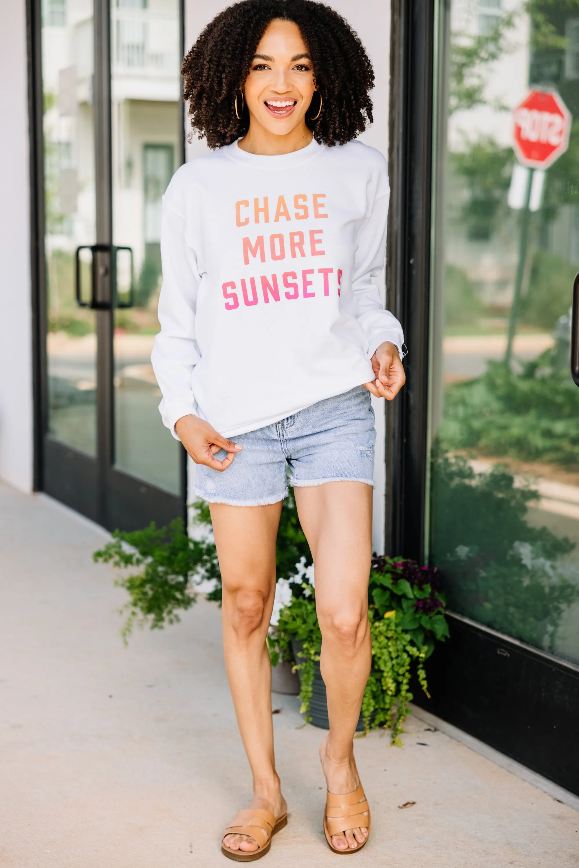 Chase More Sunsets White Graphic Sweatshirt