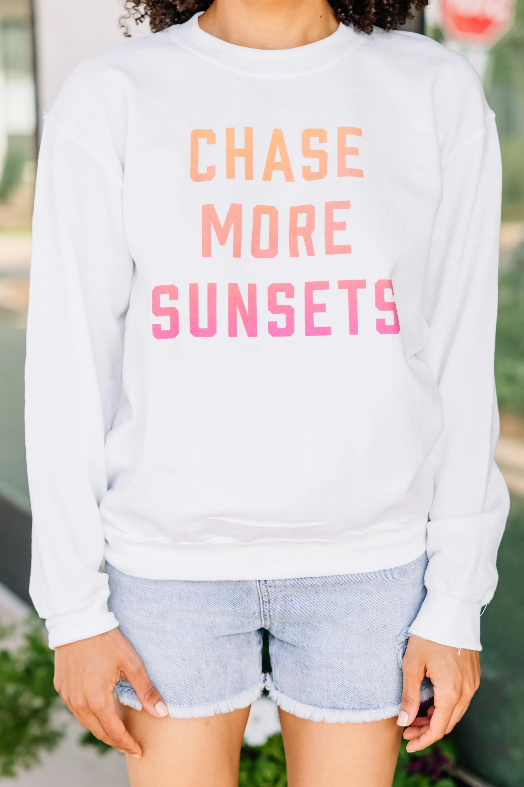 Chase More Sunsets White Graphic Sweatshirt