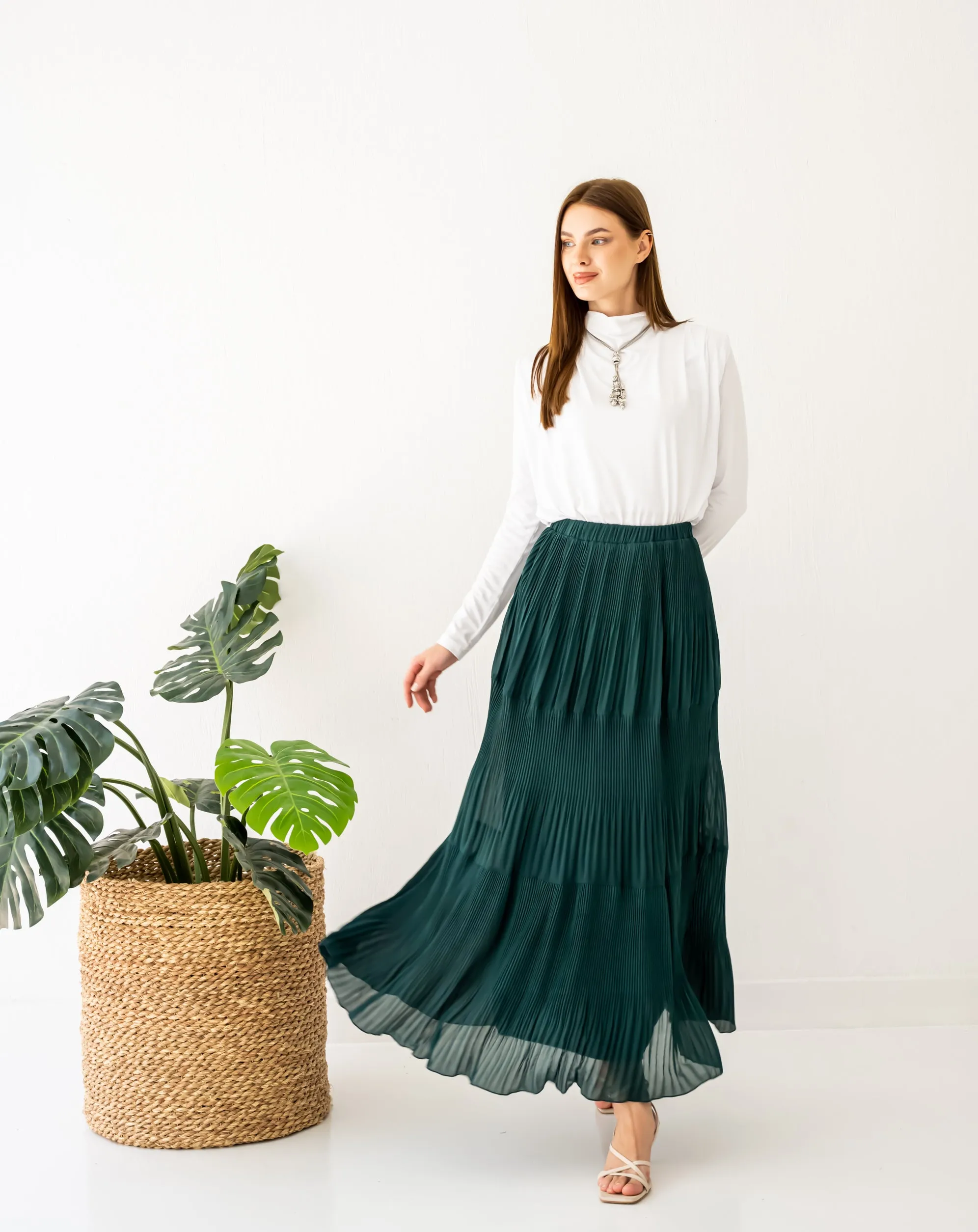 LAYERED CHIFFON PLISSE SKIRT-OLIVE