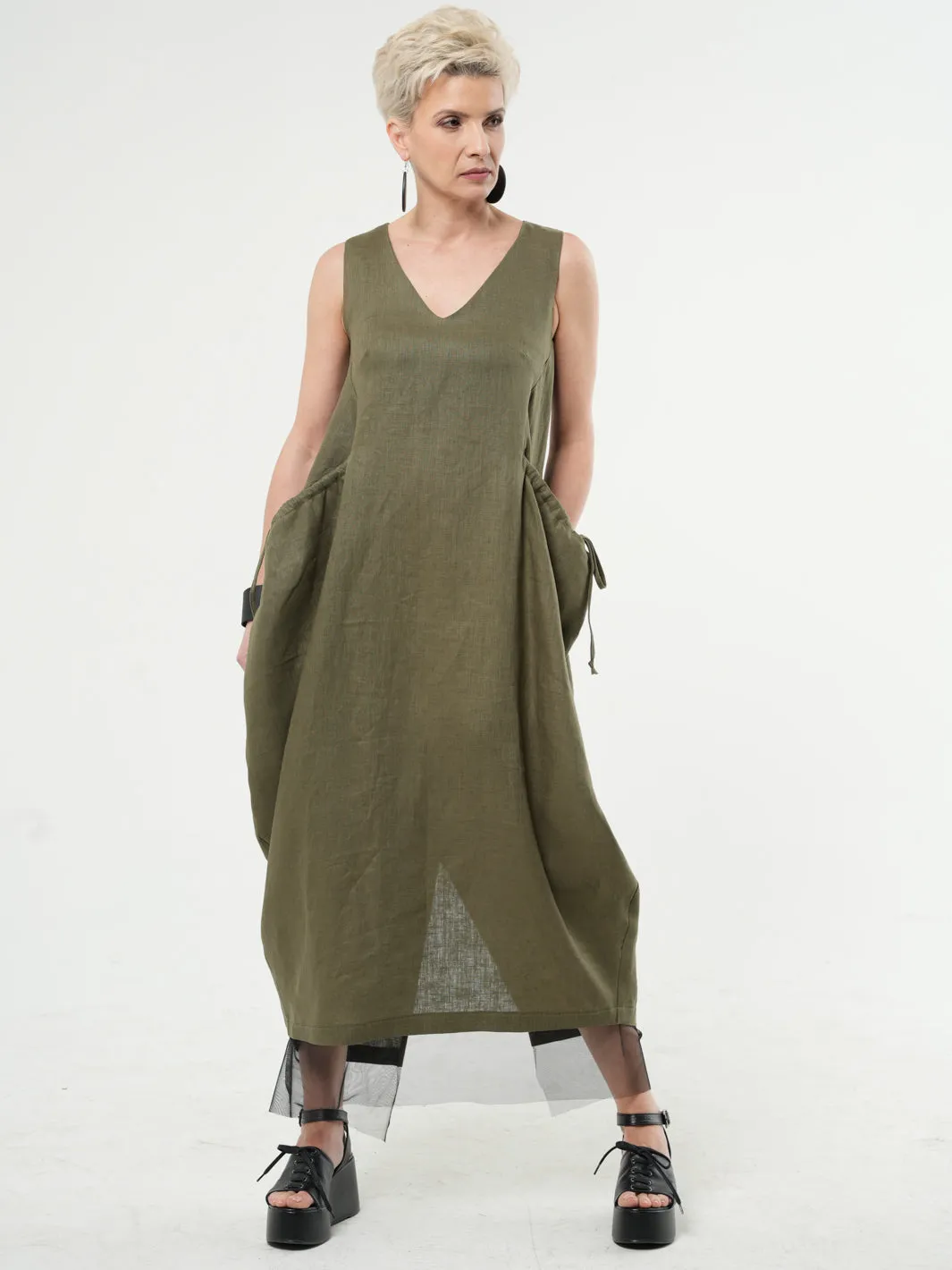 Long Linen Dress With Oversized Pockets In Khaki