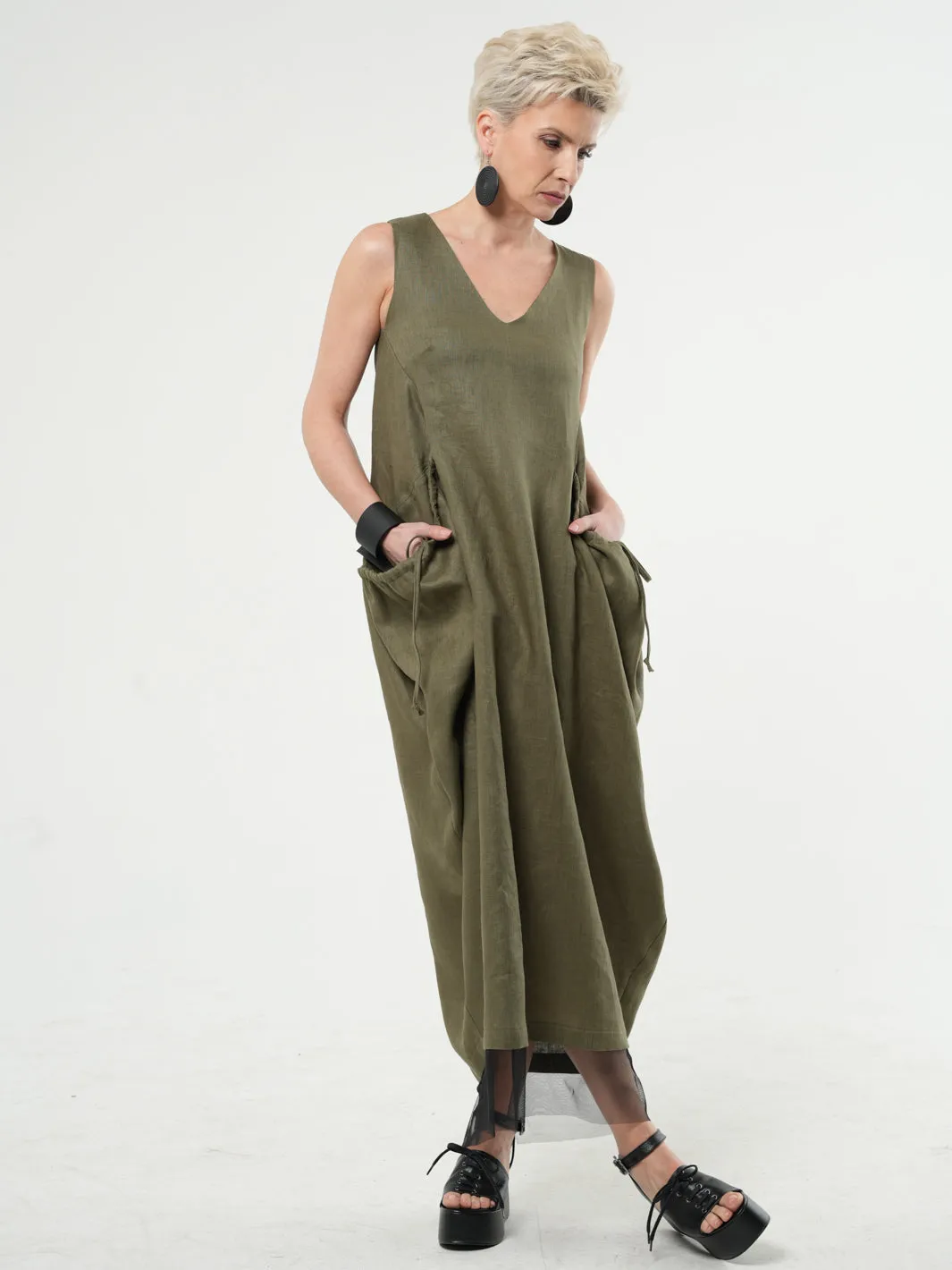 Long Linen Dress With Oversized Pockets In Khaki